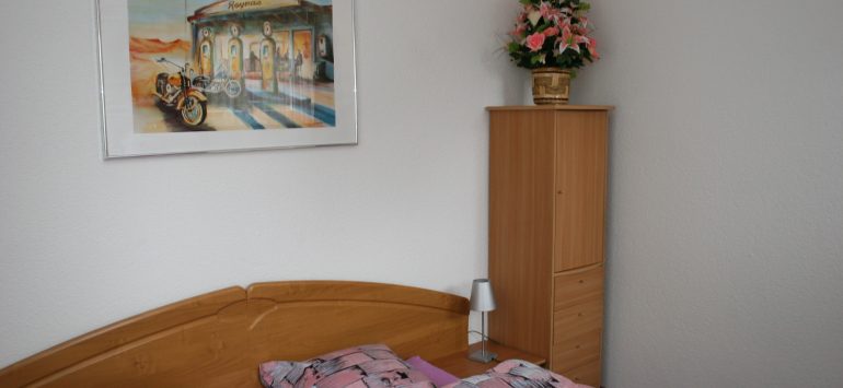 Einzel-/Doppelzimmer